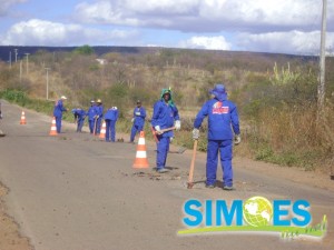 Obras na Pi 142. Rodovia liga Marcolândia à Simões - Foto: SimoesnaNet