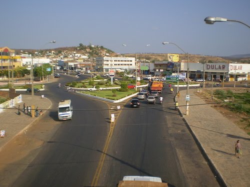 Picos vista da passarela da BR 316. Ao fundo balão do bairro Bomba - Foto: Arquivo RIACHAONET