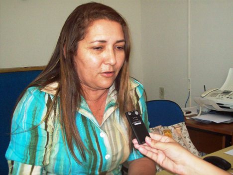 Gerente da 9ª GRE de Picos, Maria Onésia dos Anjos Santos. Foto: Tatiane Luz