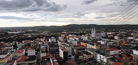 Picos vista do Morro da Aerolândia