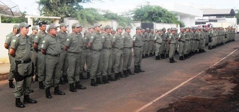 Soldados do 4º BPM de Picos