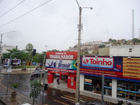 Avenida Getúlio Vargas em dia chuvoso