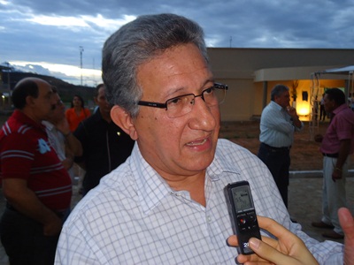 Reitor Luiz Júnior.