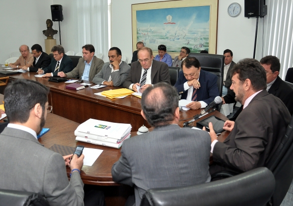 Wilson Martins em reunião com gestores (Foto:Kalberto Rodrigues)