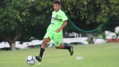 Romarinho, atacante da base do River-PI — Foto: Victor Costa/River AC