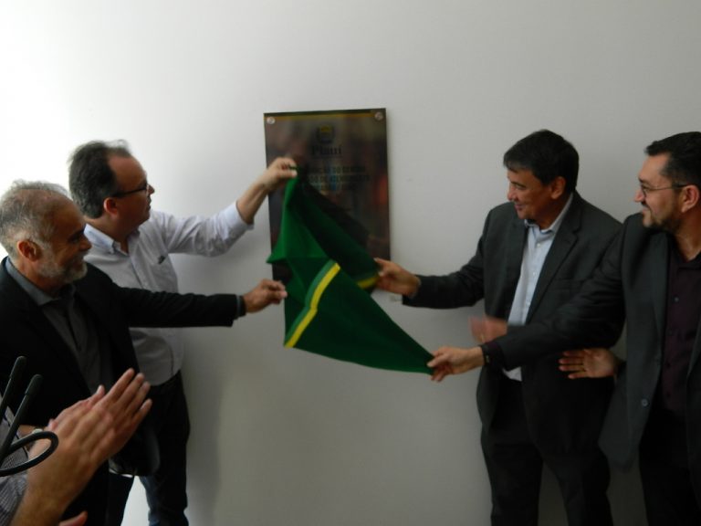 Governador inaugura Centro Integrado de Atendimento ao Cidadão em Picos