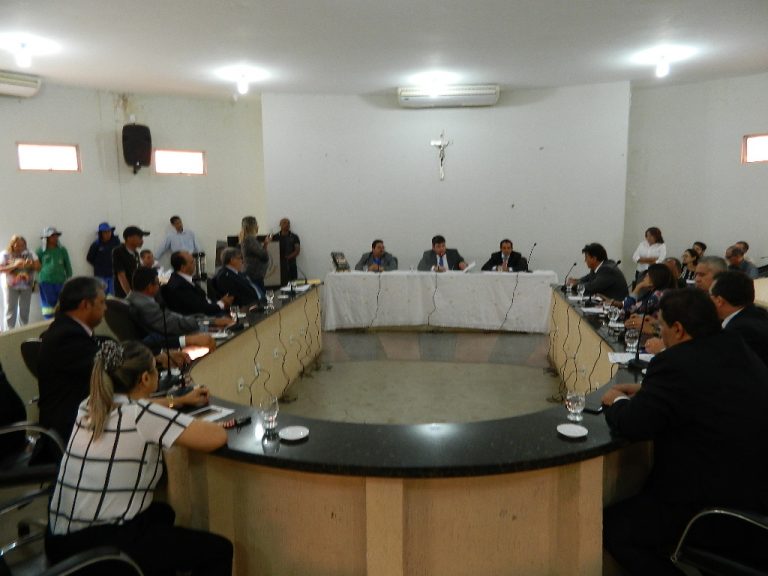 Câmara de Picos realizará sessão solene em homenagem aos advogados