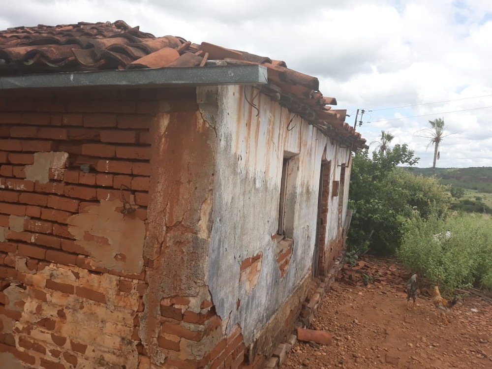 Casa onde irmãos costumavam ingerir bebida alcoólica em Campinas do Piauí — Foto: Divulgação/Polícia Militar do Piauí