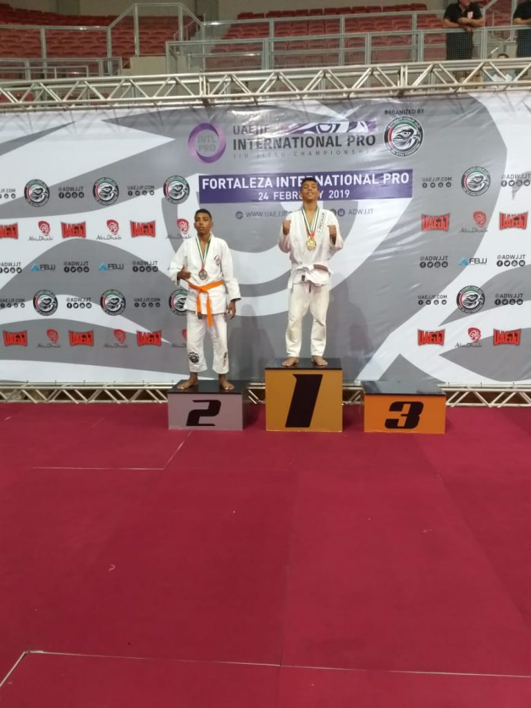 Picoenses conquistam medalhas em campeonato de Jiu-jitsu disputado em Fortaleza