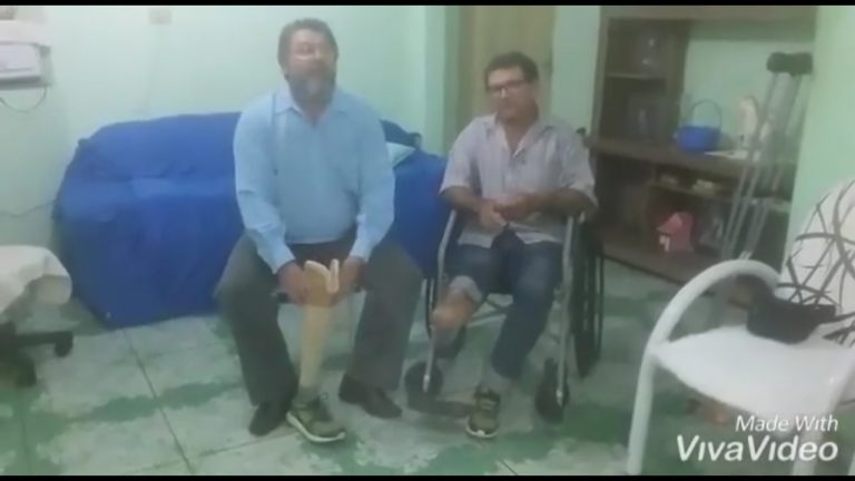Amigos realizam campanha para ajudar borracheiro fazer cirurgia na perna
