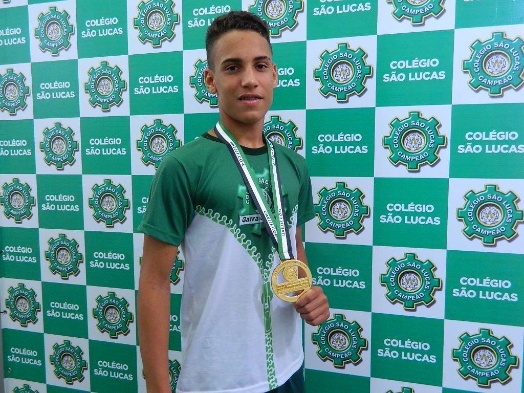 Aluno do Colégio São Lucas conquista medalha de ouro em campeonato de Jiu-jitsu