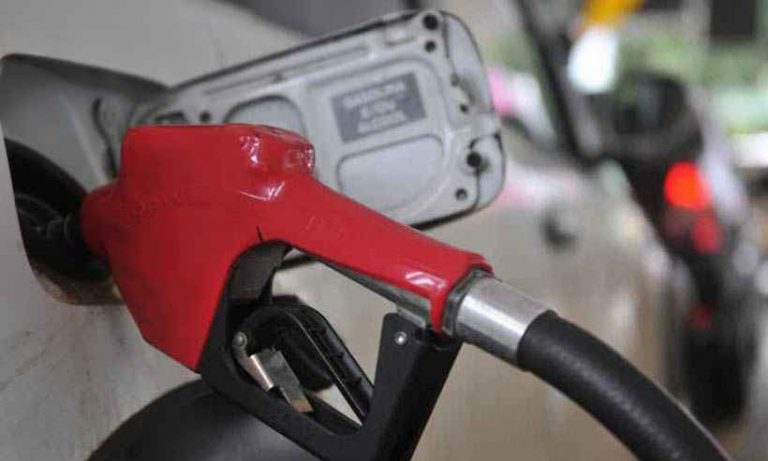Preço da gasolina sobe pela 4ª semana e acumula alta de 3,5% em um mês