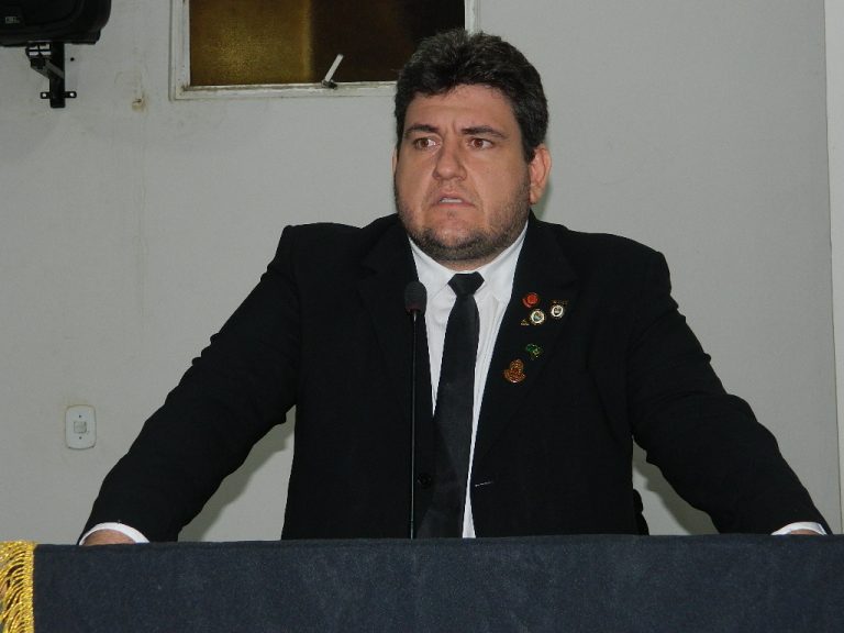 Hugo Victor pede melhorias para Pedrinhas e Ipueiras