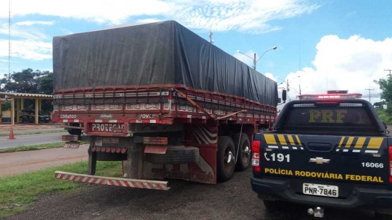 PRF apreende carga de alimentos sem nota fiscal na BR-316