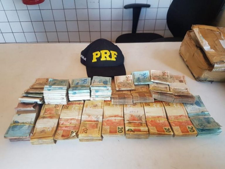 PRF de Picos detém homem com mais de R$ 80 mil em veículo