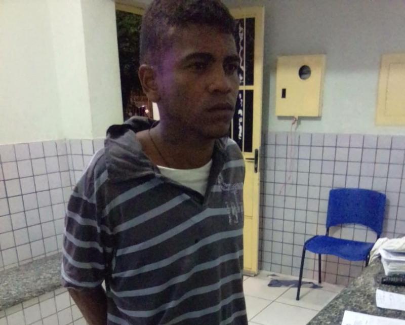 José Airton Alves Feitosa foi preso em flagrante