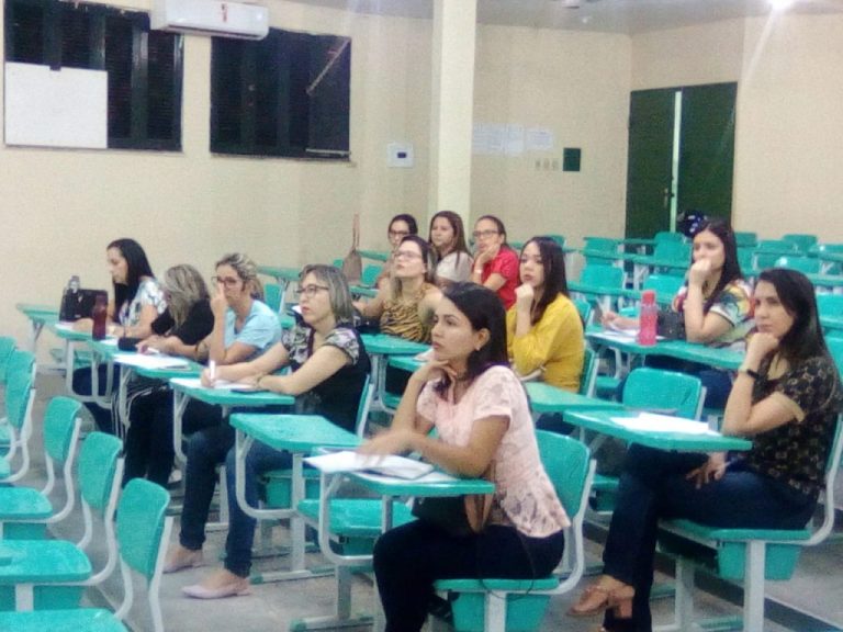 Saúde realiza reunião para a implantação do Programa Crescer Saudável
