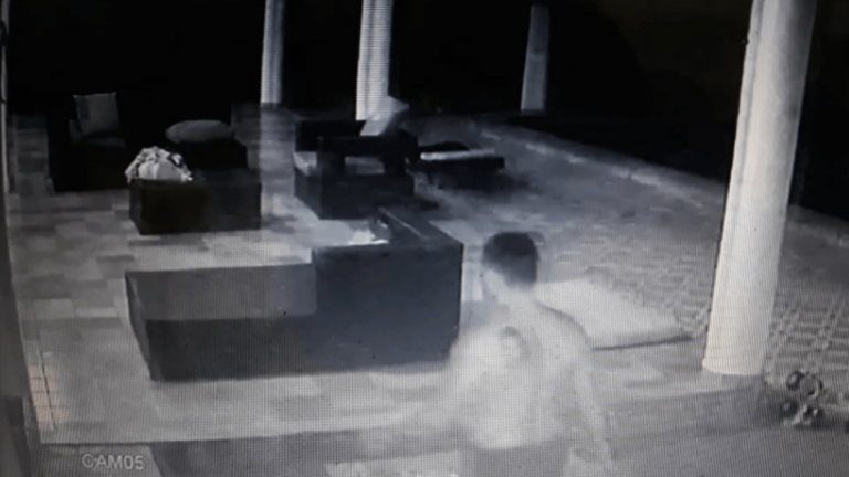 Turistas de Pio IX tem casa invadida em praia do Ceará