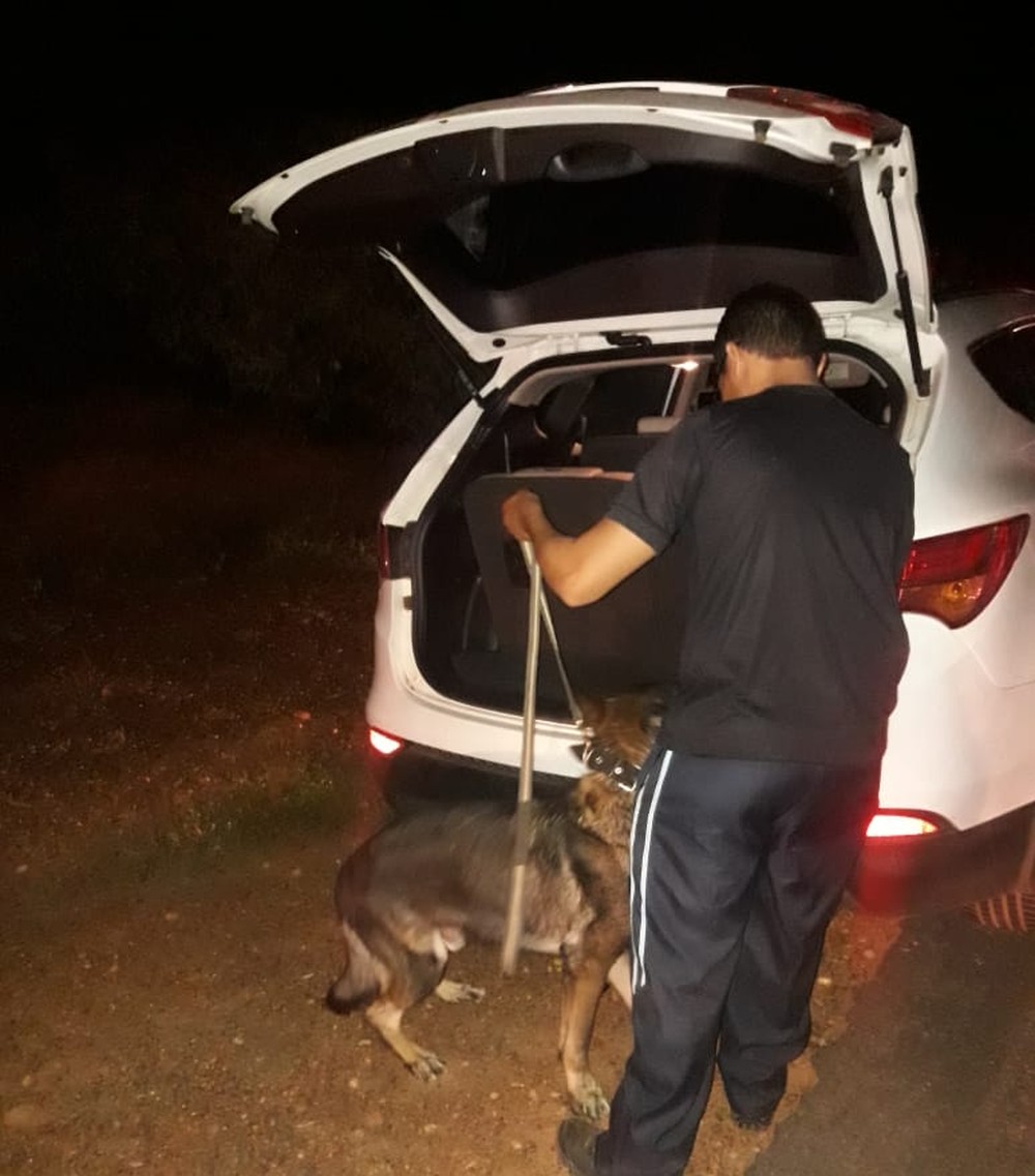 Polícia encontra 2,4 Kg de cocaína escondida em banco de carro vindo de São Paulo para Picos — Foto: Divulgação/PM