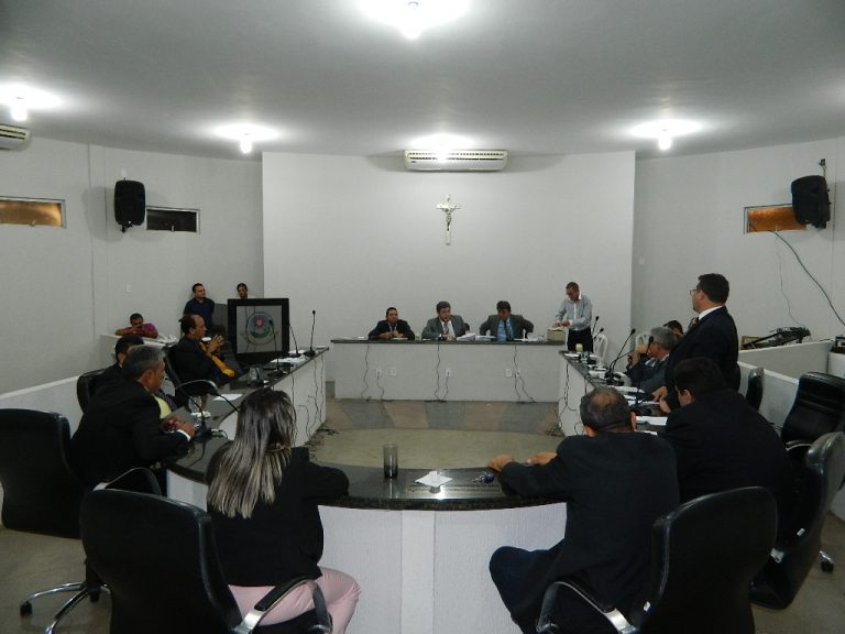 Câmara aprova projeto de ajuda financeira para SEP