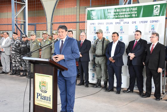 Entrega de viaturas na Polícia Militar do Piauí (Paulo Barros)