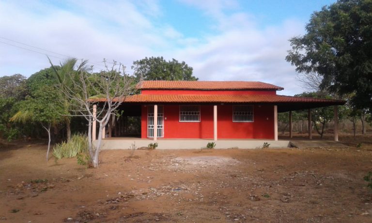Vende-se residência em Picos