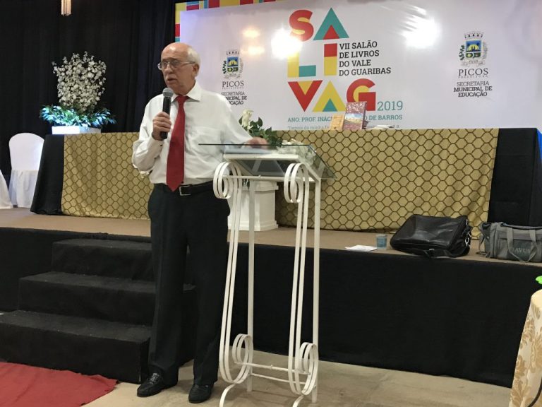 Palestra sobre a cultura latina encerra penúltima noite do SALIVAG