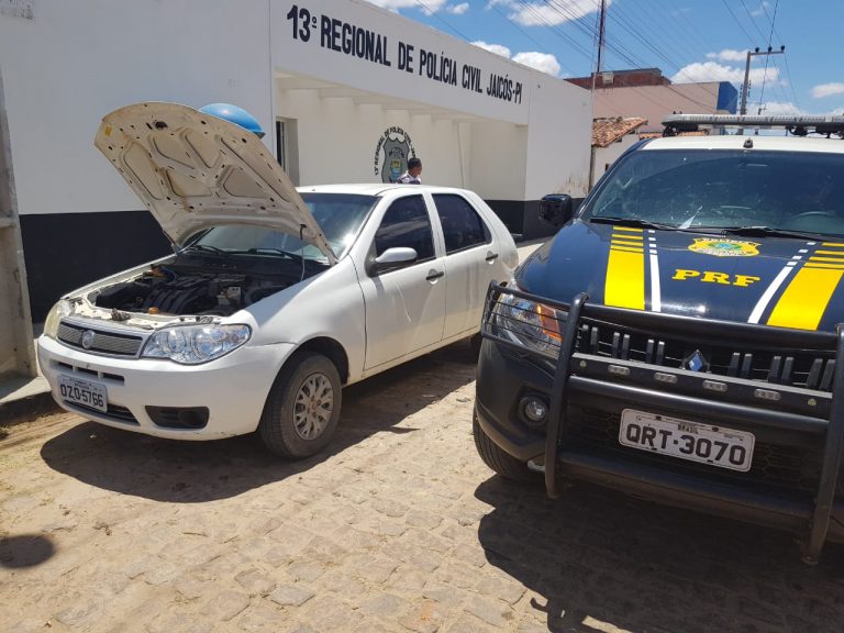 PRF recupera na BR 316 veículo roubado em Campo Grande do Piauí