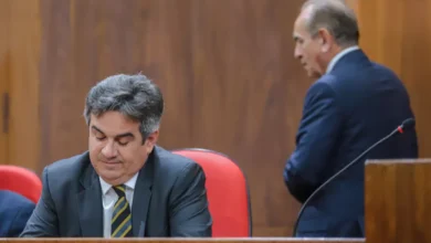 Ministro da Casa Civil Ciro Nogueira e atrás senador pelo Piauí, Marcelo Castro na Alepi — Foto: Thiago Amaral/ Ascom Alepi