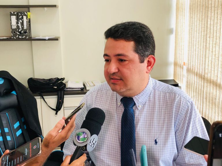 Procurador-geral do Município fala sobre licitações e retomada de asfaltamento das ruas e avenidas de Picos