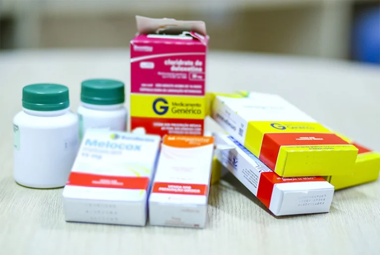 Anvisa libera venda de medicamentos pela Shopee