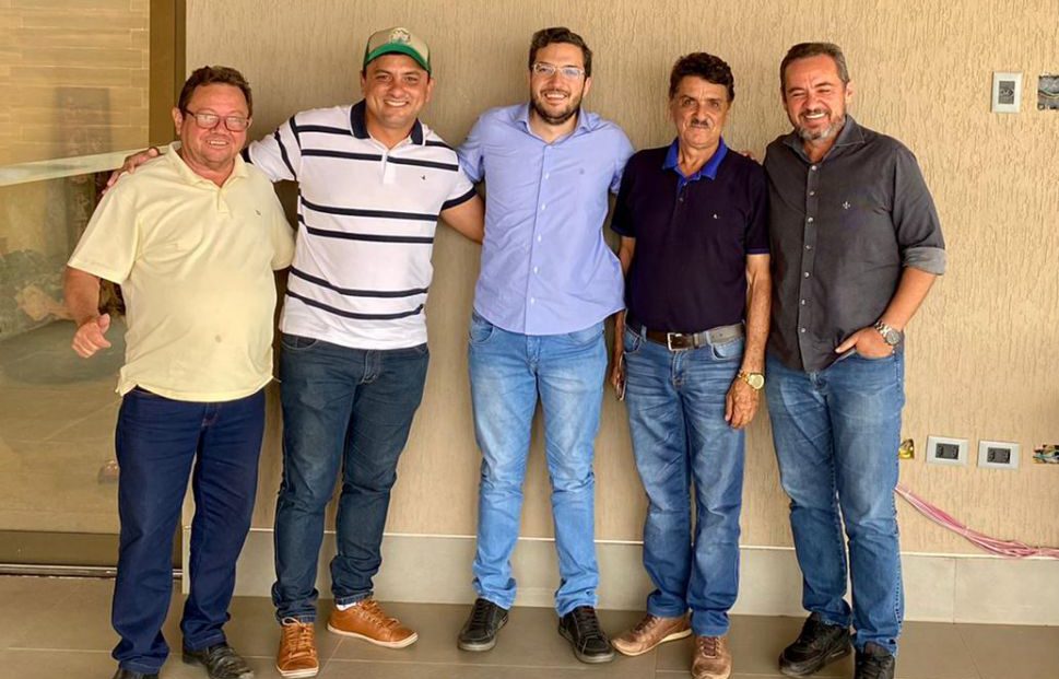 Grupos políticos de duas cidades da região de Picos aderem a Aldo Gil