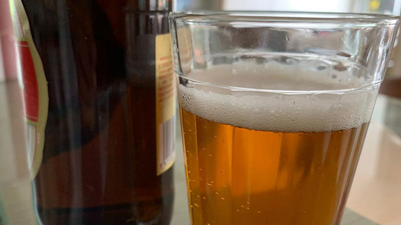 Preço da cerveja sobe 11,1%, mas reajuste é menor em bares; veja dados