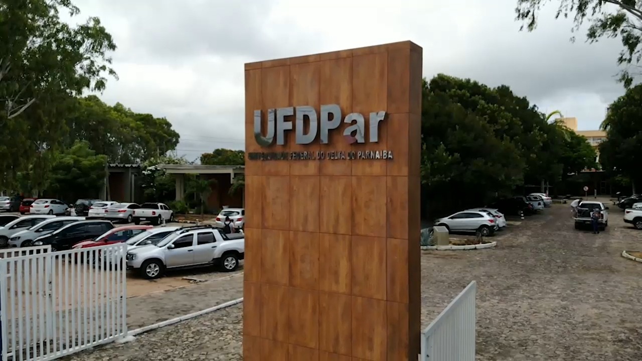 UFDPar anuncia vestibular complementar para preenchimento de vagas