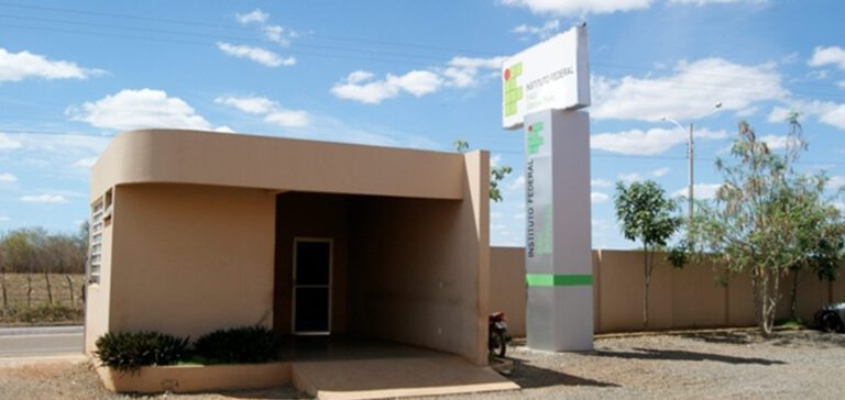 Governo atualiza banco e IFPI ganha 60 vagas para professores