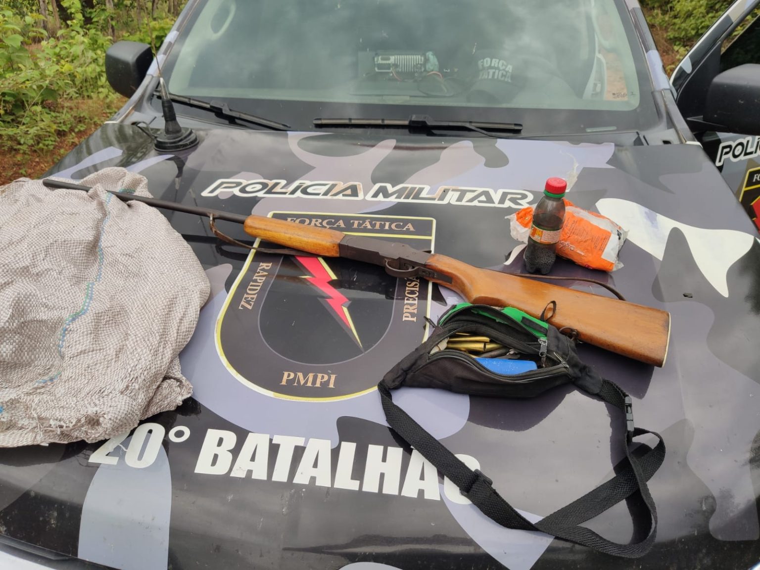 Polícia flagra homem com arma de fogo na zona rural de Caridade do Piauí