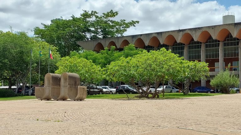 Assembleia Legislativa aprova piso salarial para cinco categorias no Piauí
