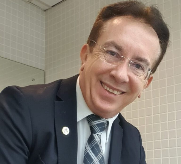 Juiz Carlos Hamilton Bezerra Lima, do TJPI, é eleito presidente da ANAMAGES