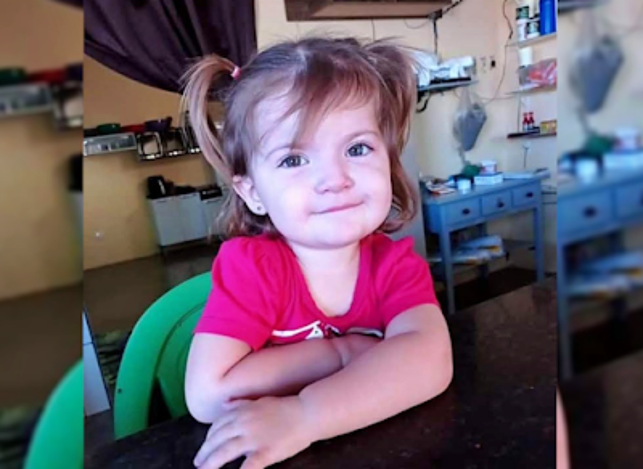 Pequena Aline perde luta contra problemas pulmonares