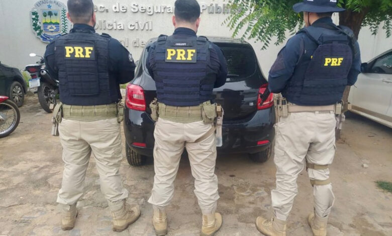 Policiais Rodoviários Federais prenderam na tarde da sexta-feira (17), um homem de 32 anos na BR-316, na cidade de Picos