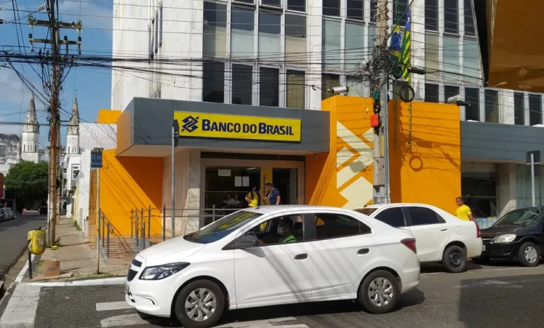 Funcionário de banco de Teresina é preso tentando fugir após roubar mais de R$ 1 milhão de agência — Foto: Andrê Nascimento/g1