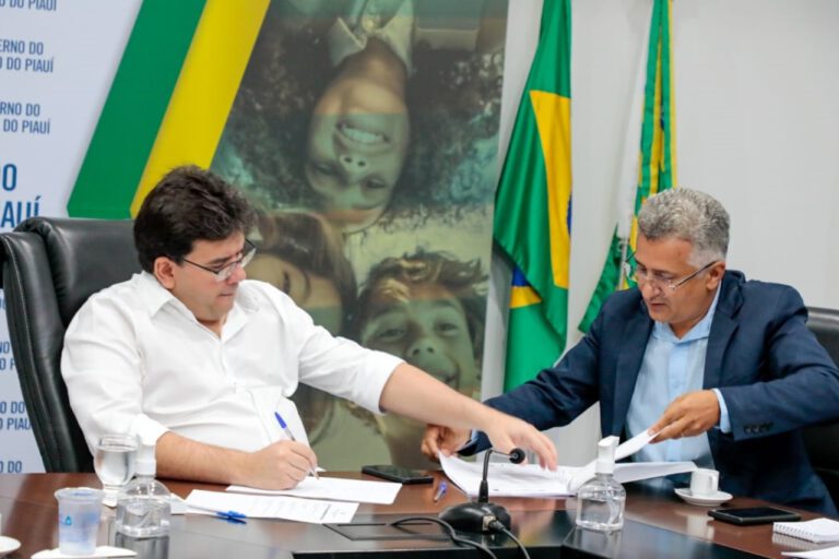 Rafael Fonteles anuncia edital de concurso na Uespi para maio