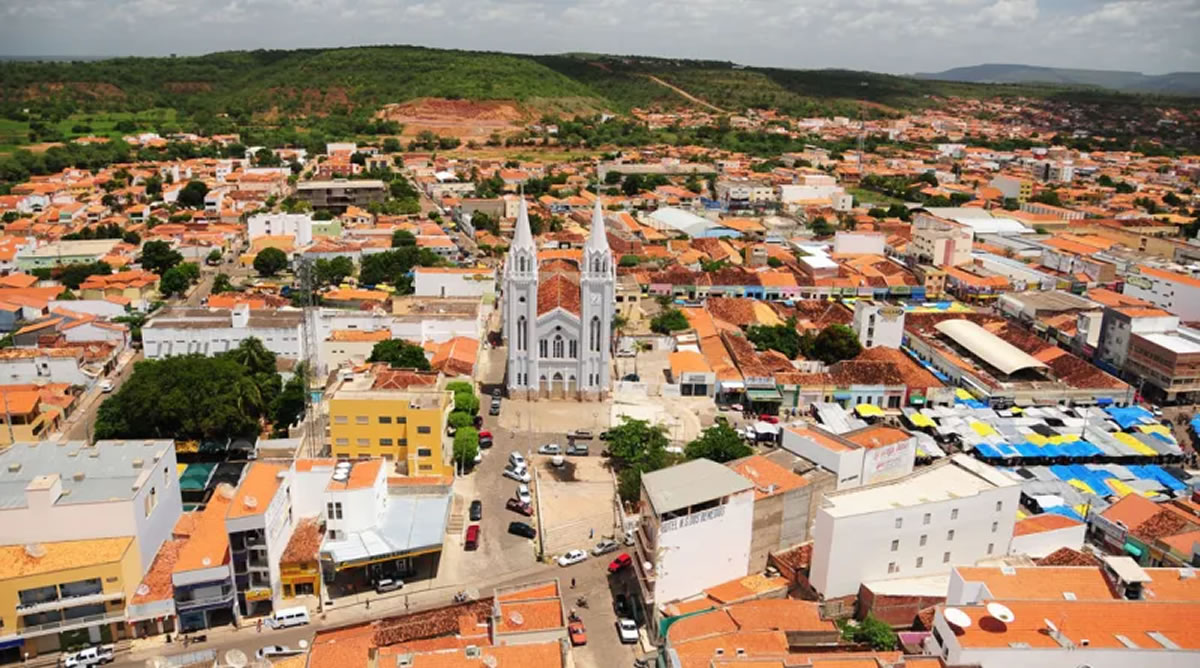 Homem é preso por tentativa de estelionato em agência da Caixa Econômica em Picos