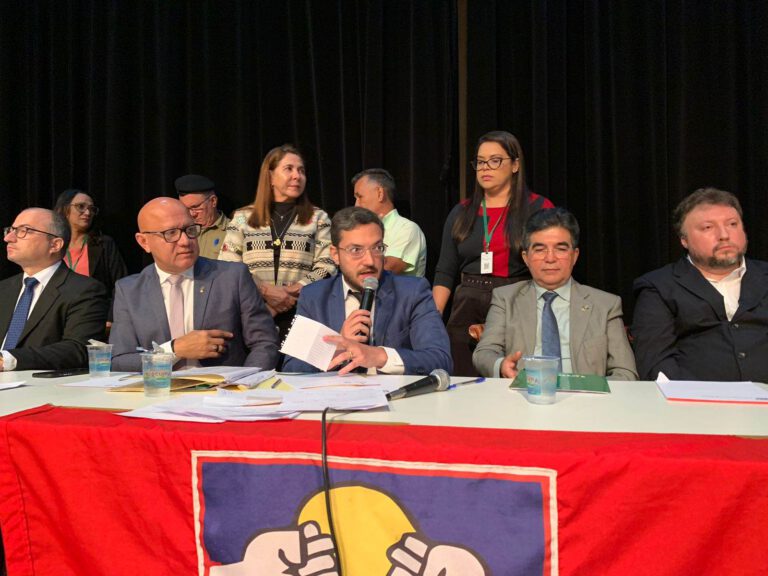 Deputado Aldo Gil preside audiência sobre regularização fundiária