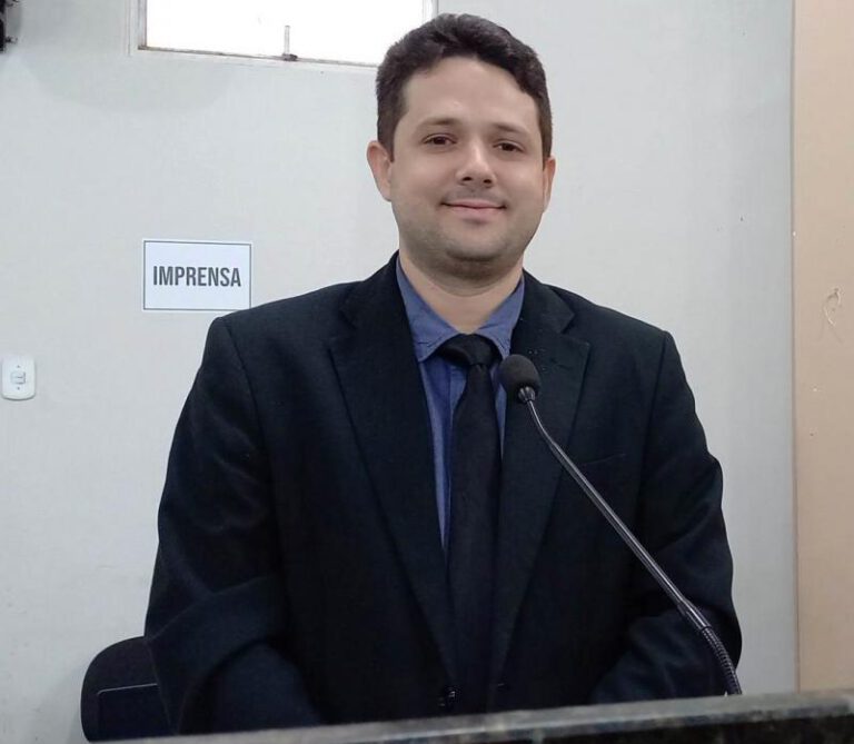 Eriberto Barros solicita melhorias para o povoado Pirco dos Nogueiras e bairro Belo Norte