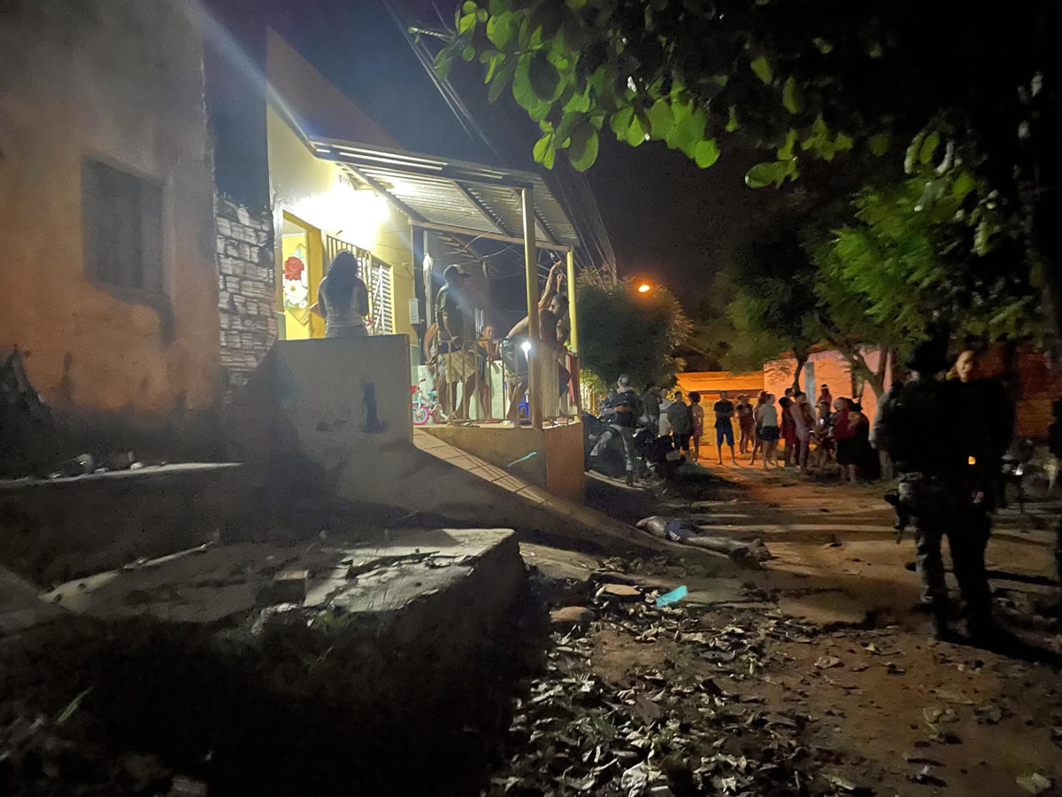 Homem é assassinado a golpes de faca na ‘Vila Barrão’ em Picos