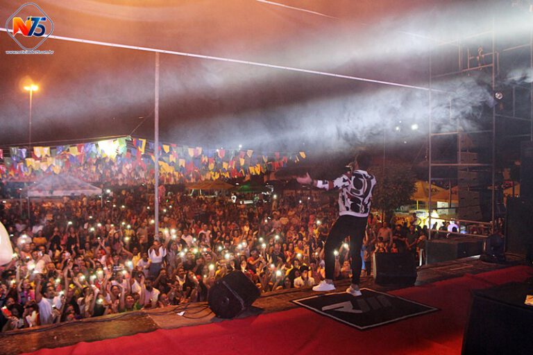 Missa em ação de graças e show com DJ Roony Moura animam primeira noite do 69º aniversário de Itainópolis