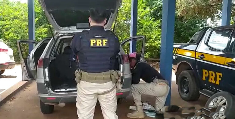 PRF apreende cocaína avaliada em R$ 2 milhões e prende dois homens em Picos