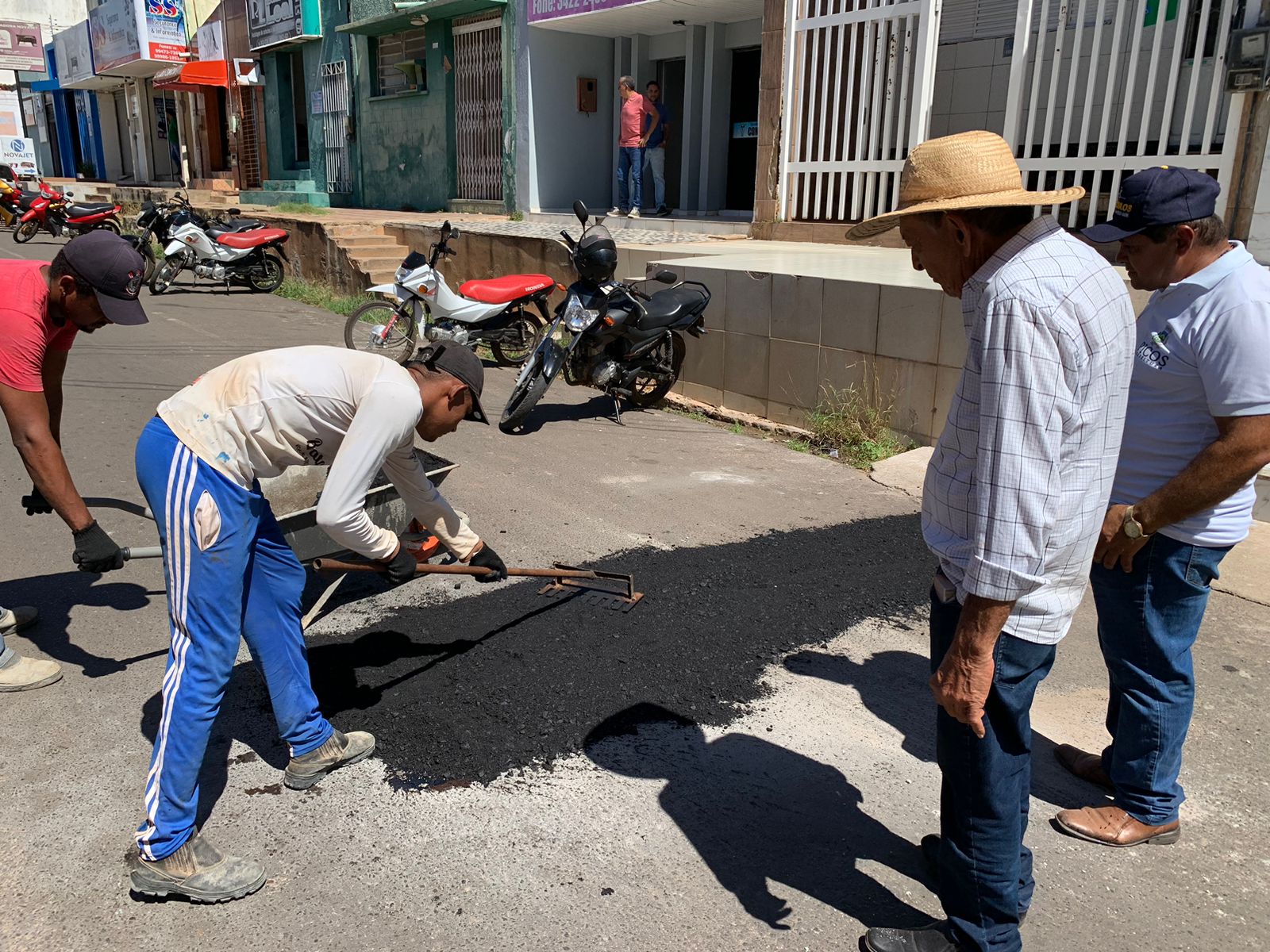Prefeitura de Picos dá continuidade à operação Tapa Buracos em ruas e avenidas da cidade