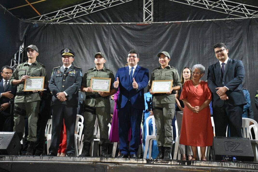 Governador apresenta 1.104 novos policiais militares para proteger a sociedade piauiense